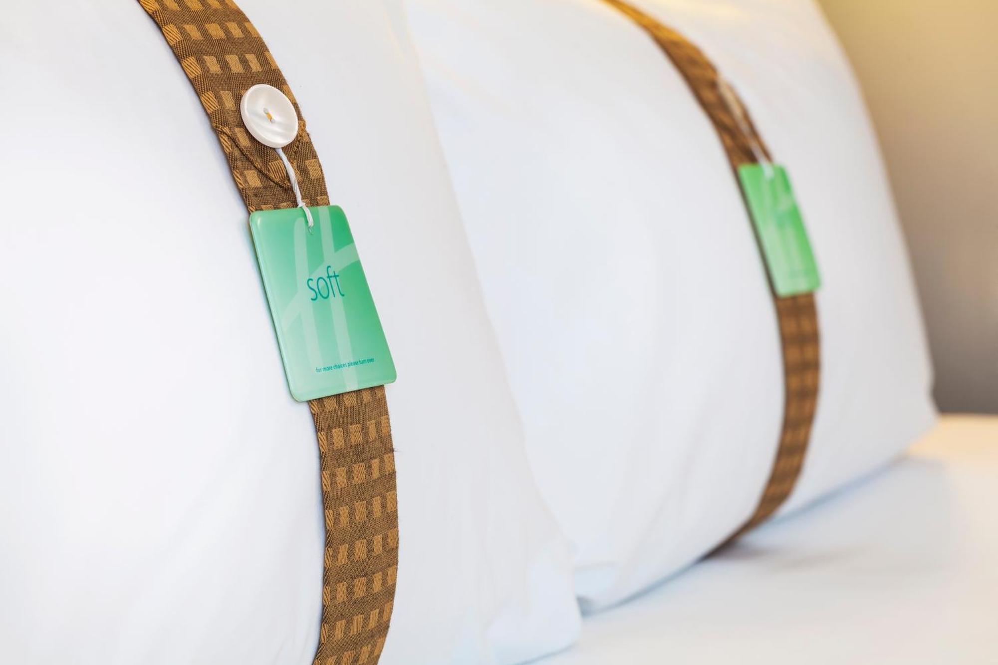 Holiday Inn London Brent Cross, An Ihg Hotel Екстер'єр фото