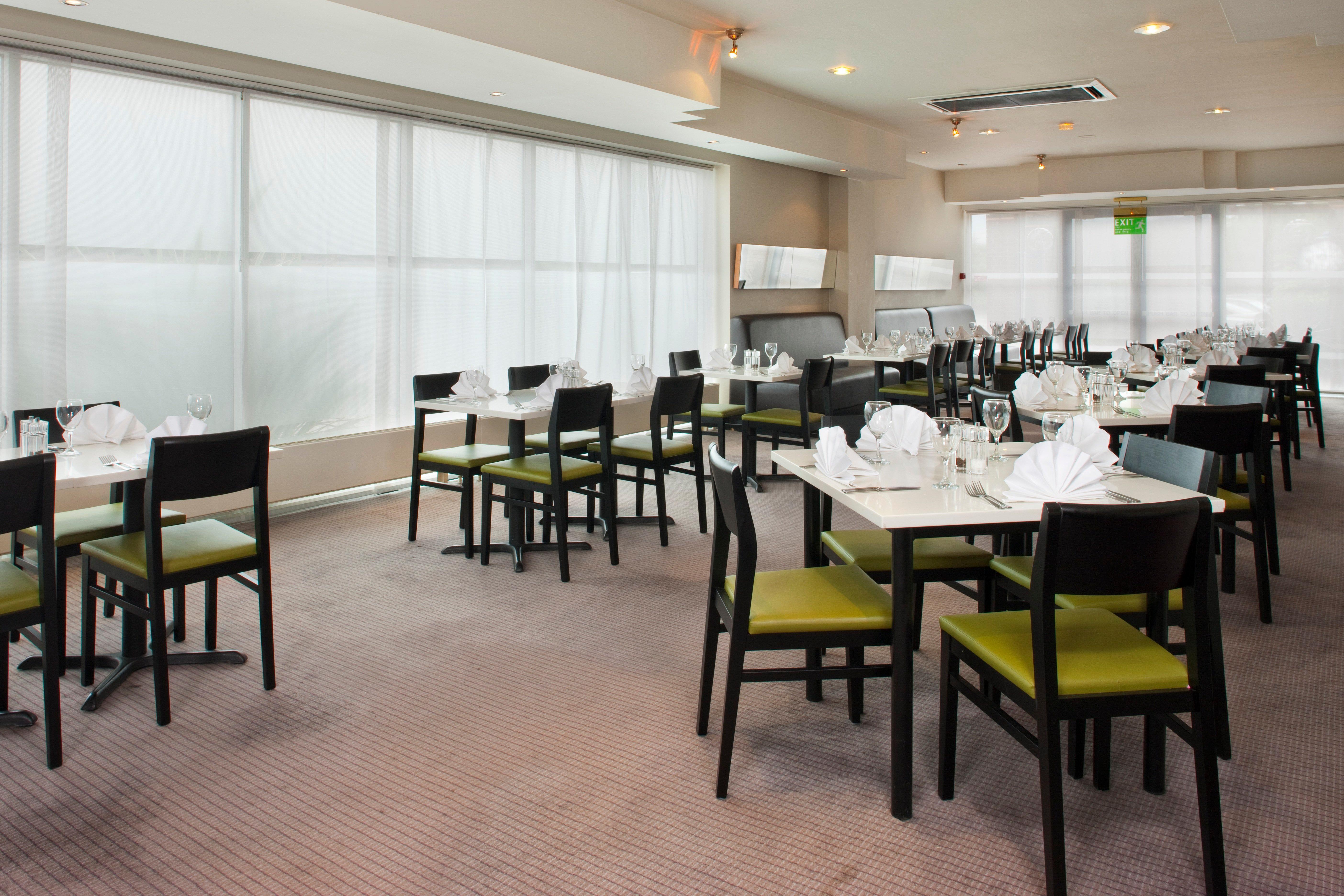 Holiday Inn London Brent Cross, An Ihg Hotel Екстер'єр фото