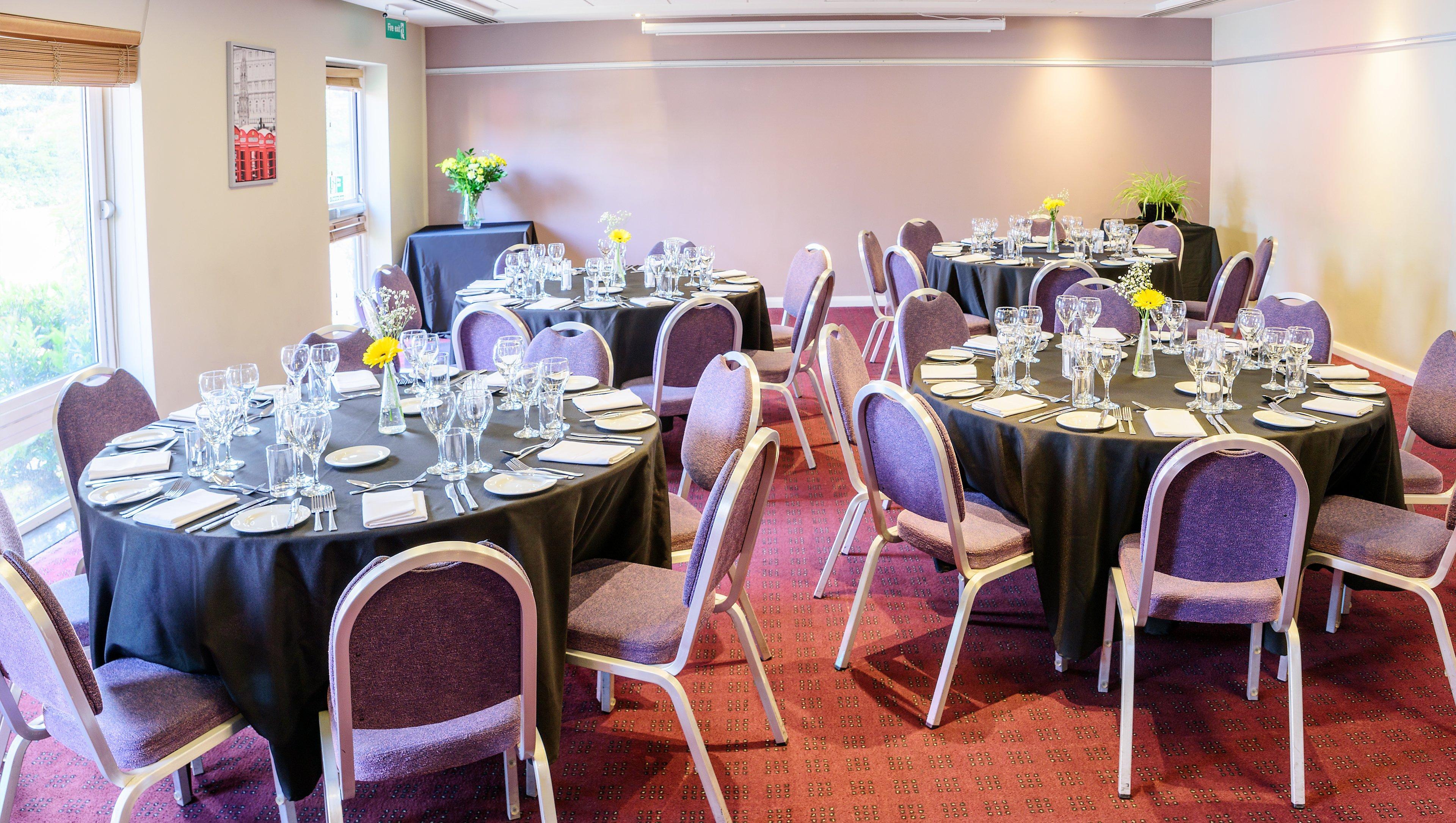 Holiday Inn London Brent Cross, An Ihg Hotel Екстер'єр фото