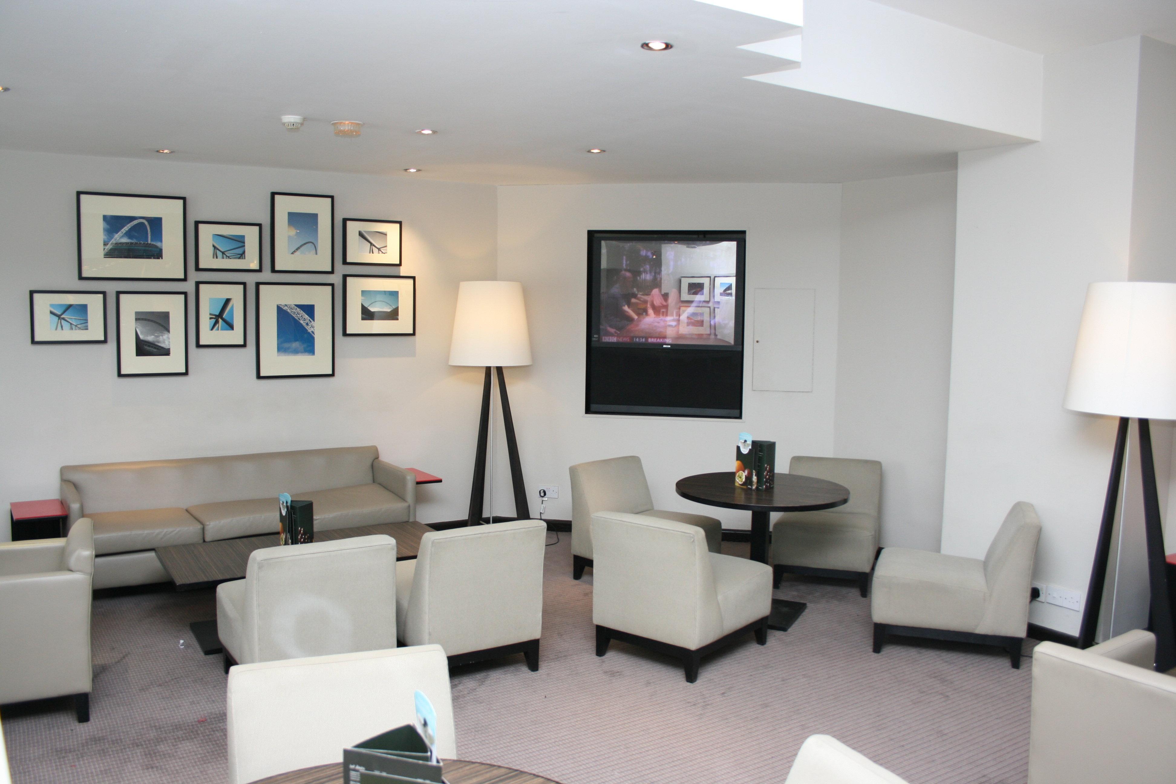 Holiday Inn London Brent Cross, An Ihg Hotel Екстер'єр фото